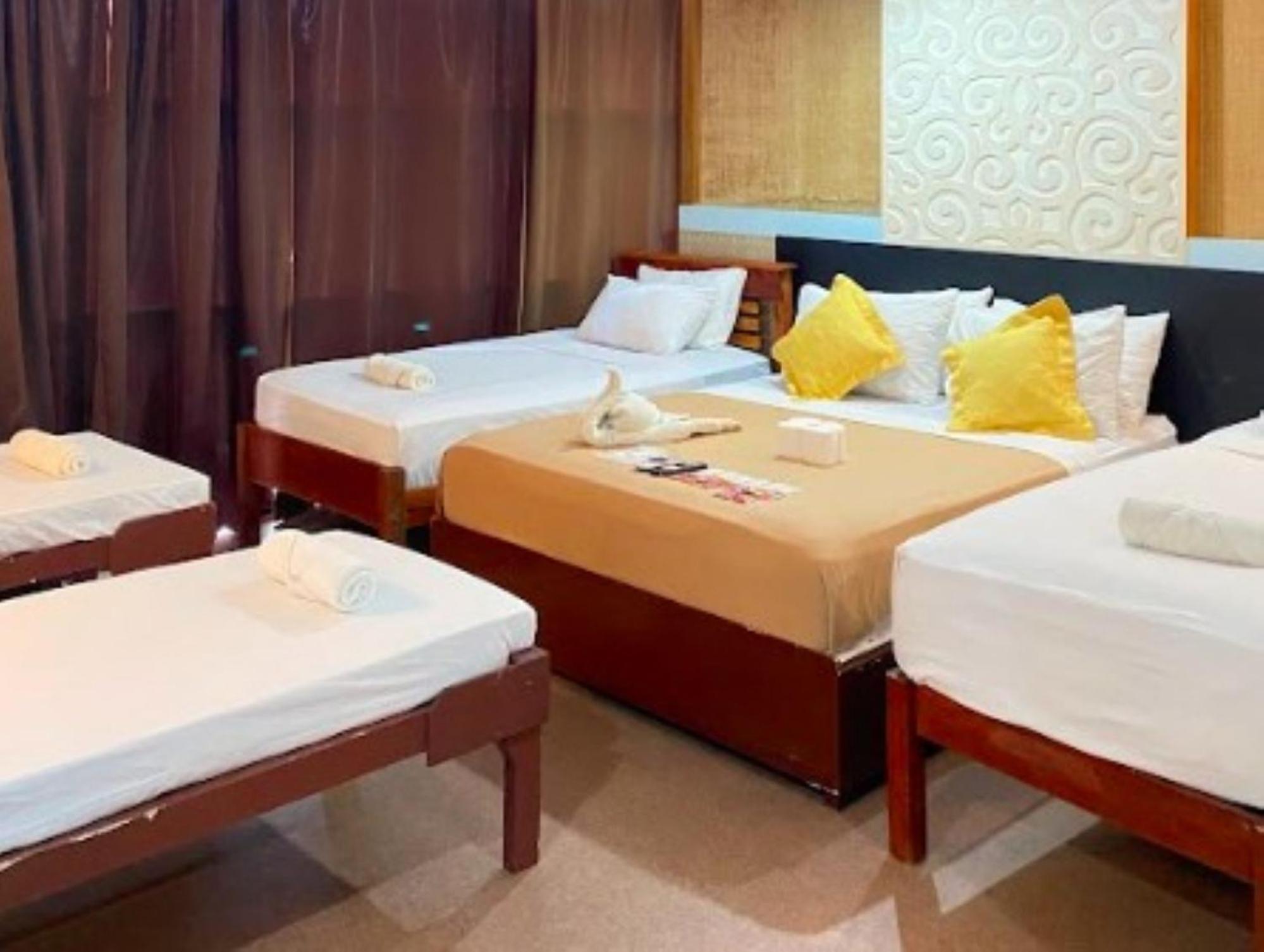 Villa Rosita Hotel Naga City By Reddoorz Kültér fotó